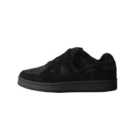 BIG STEPPER (TRIPPLE BLACK)