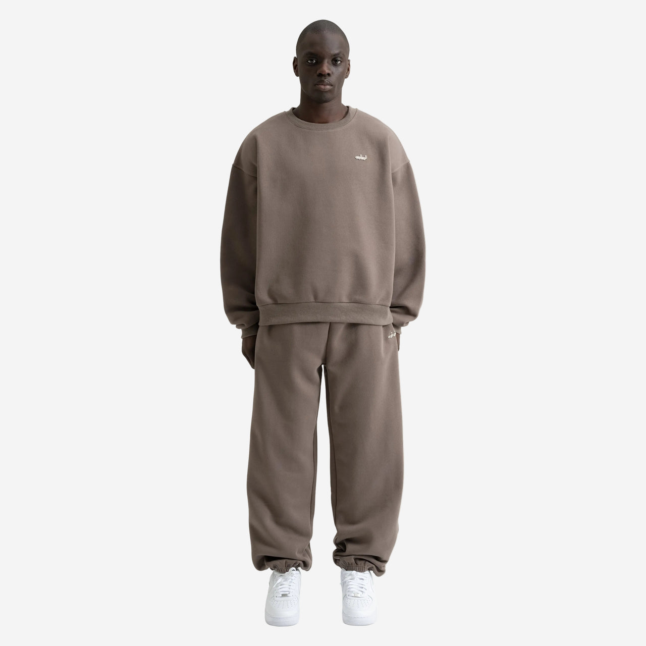 CREWNECK (UMBER)