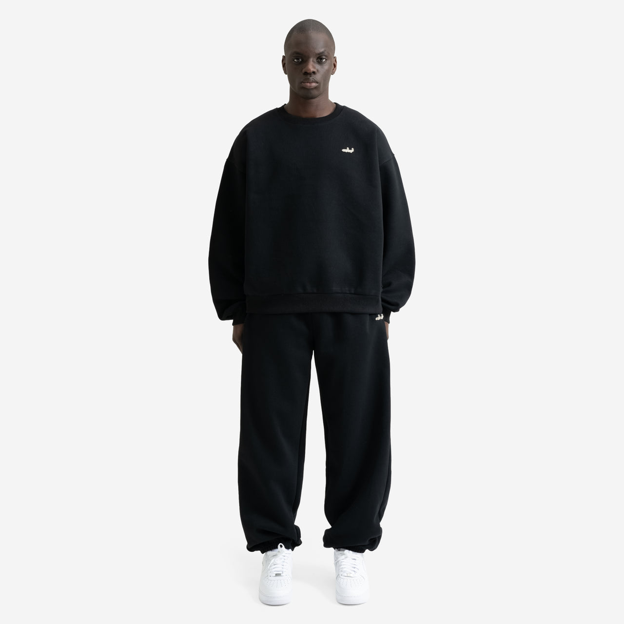 CUFFED JOGGER (BLACK)