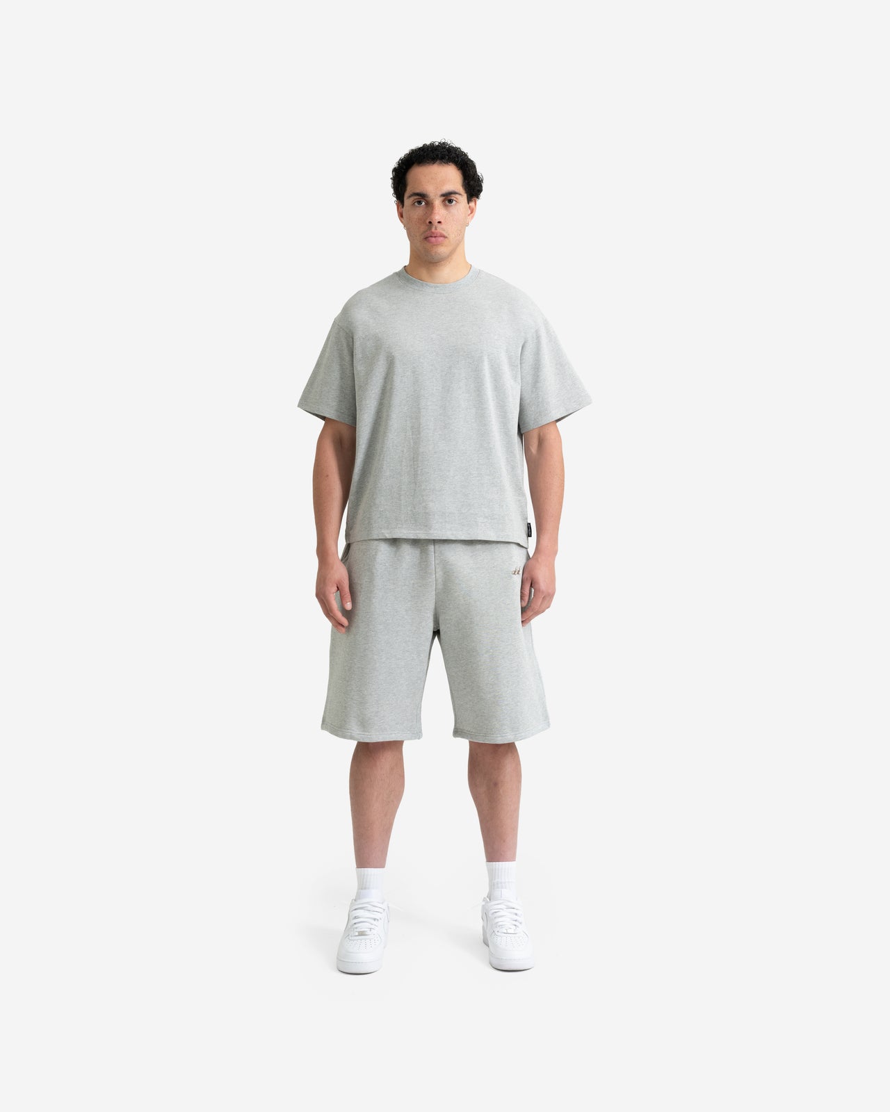 SWEAT SHORTS (LIGHT GREY)
