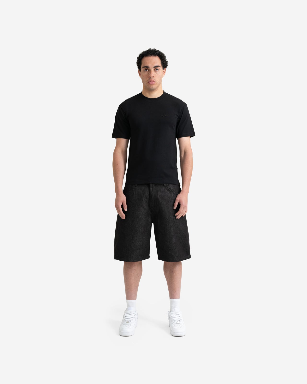 SLIM TEE (BLACK)