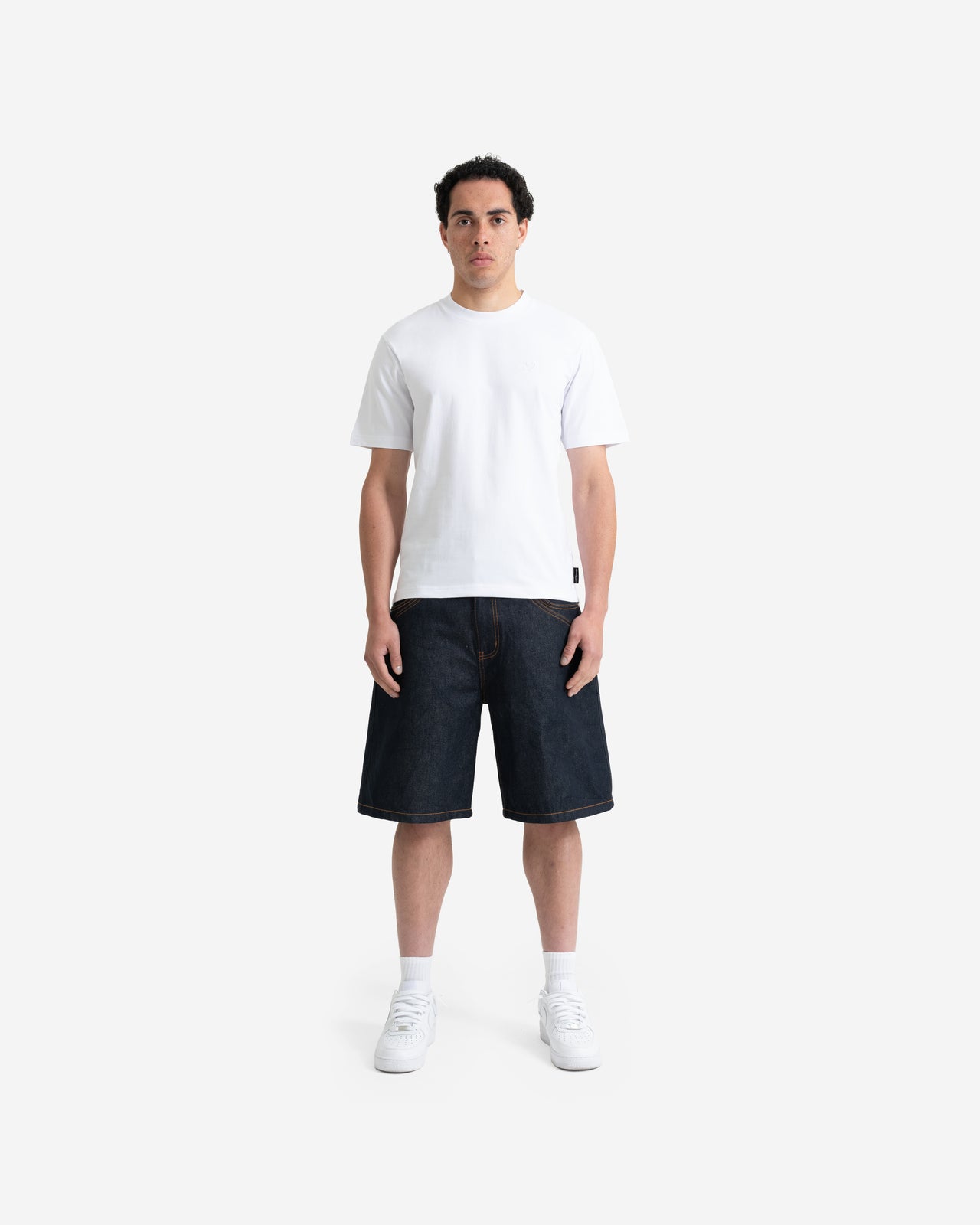 SLIM TEE (WHITE)