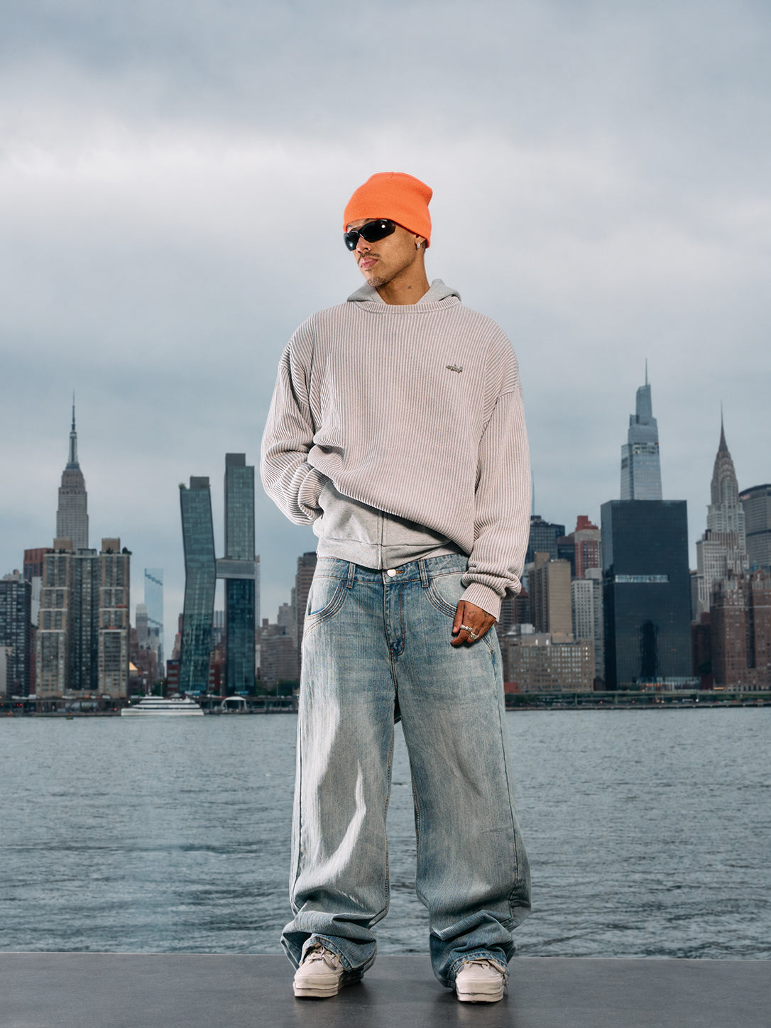 KNIT (LIGHT GREY)